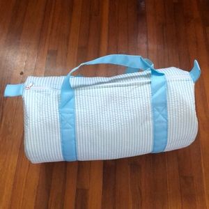 Seersucker poly lined tote